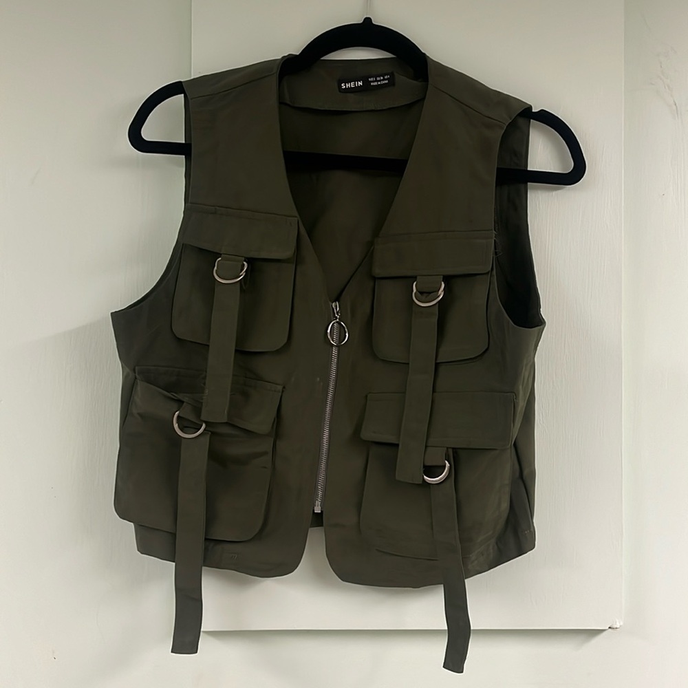 Army Green Cargo Vest